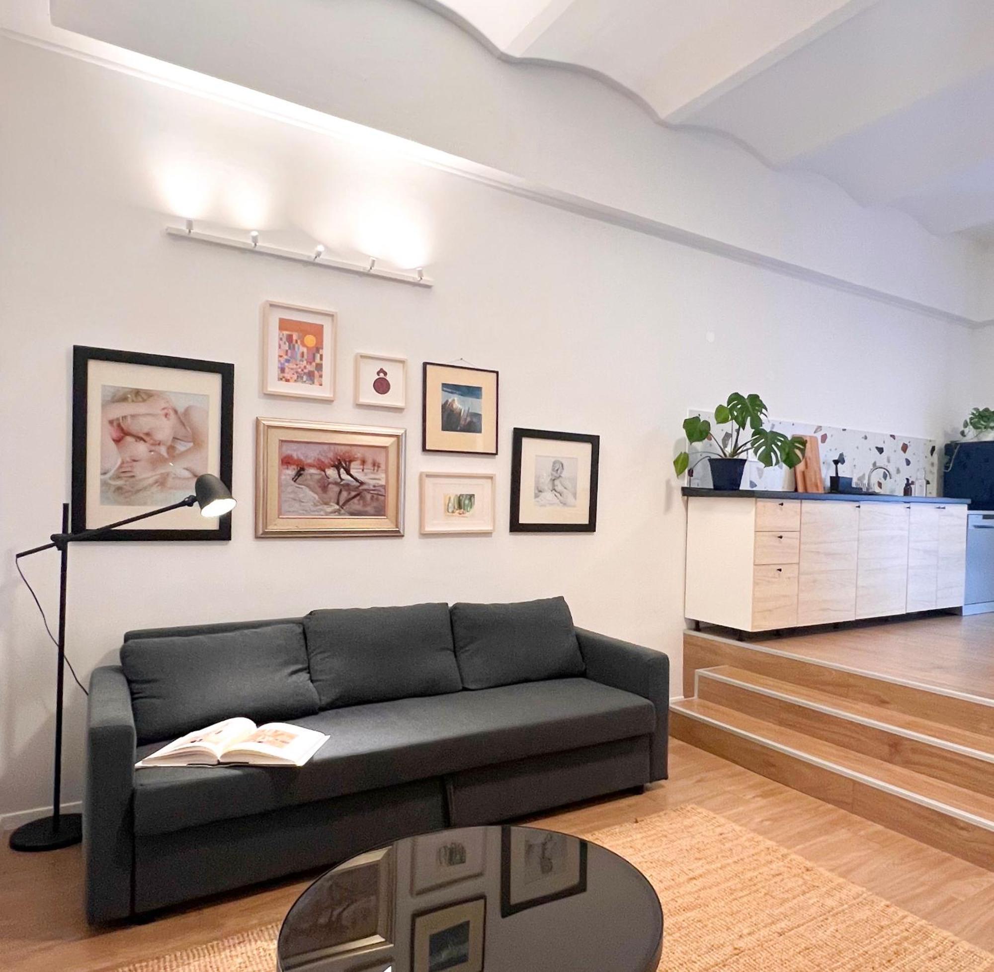 Aumetz Square Apartment Идрия Екстериор снимка