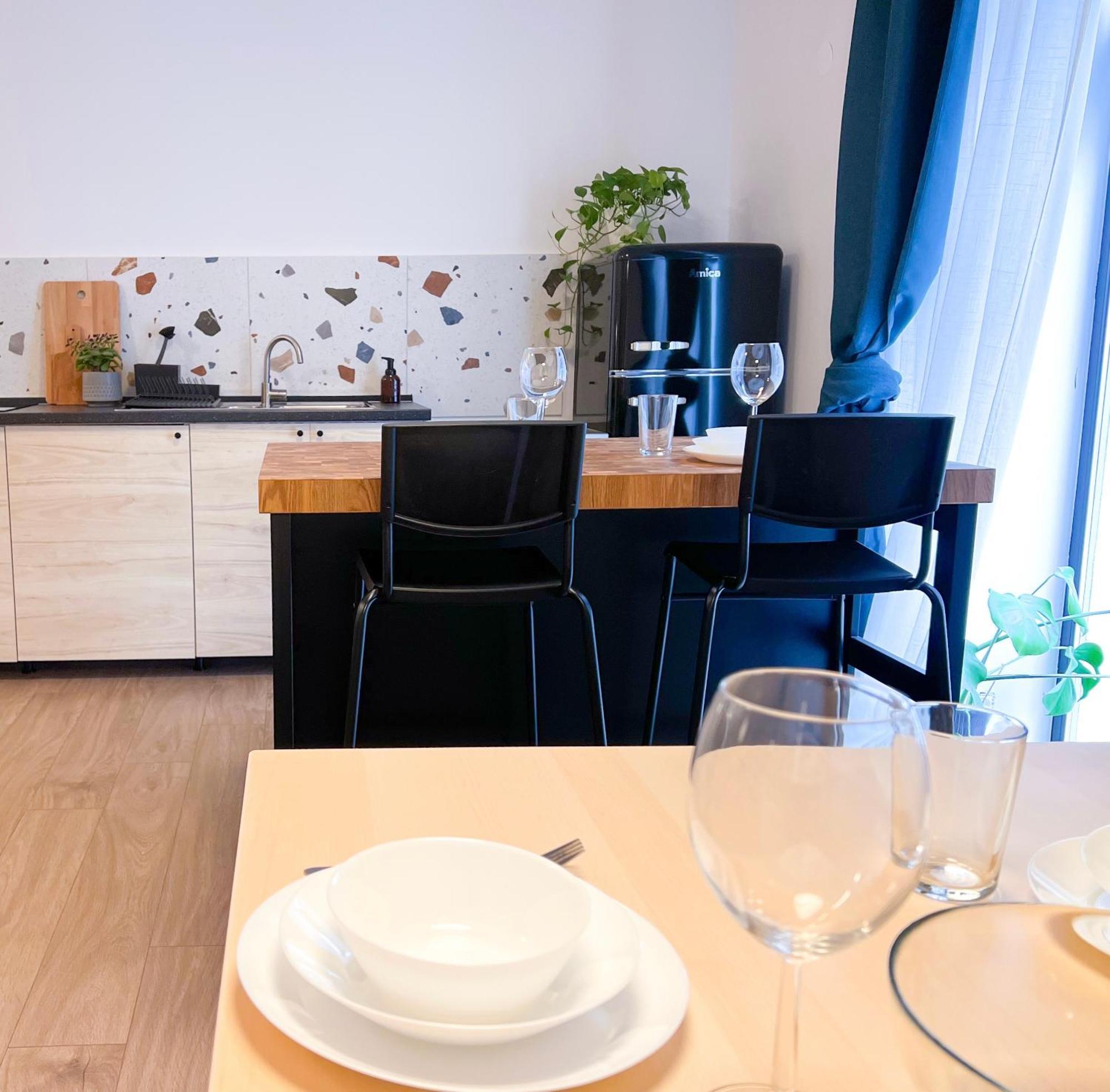 Aumetz Square Apartment Идрия Екстериор снимка