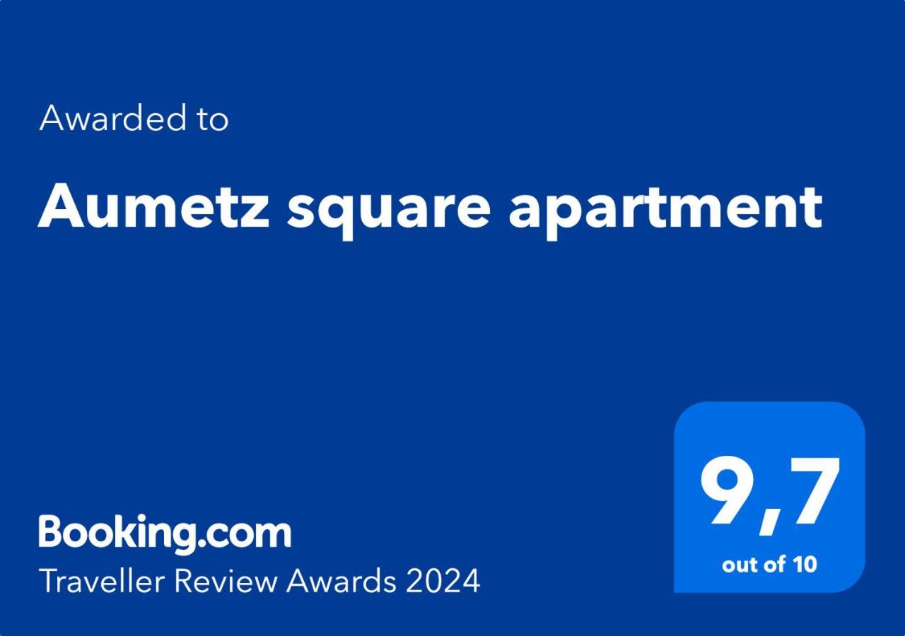 Aumetz Square Apartment Идрия Екстериор снимка